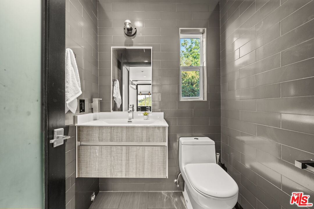 MLS #25562301 image #17