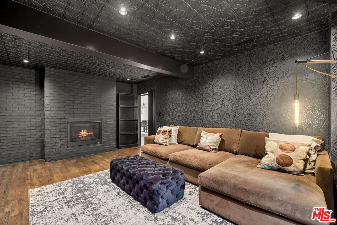 MLS #25562301 image #19