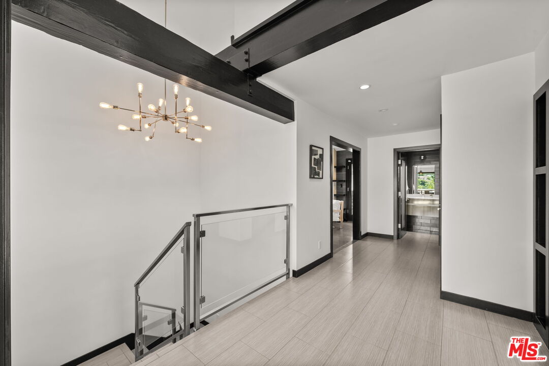 MLS #25562301 image #20