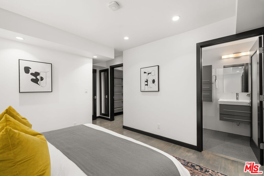 MLS #25562301 image #33