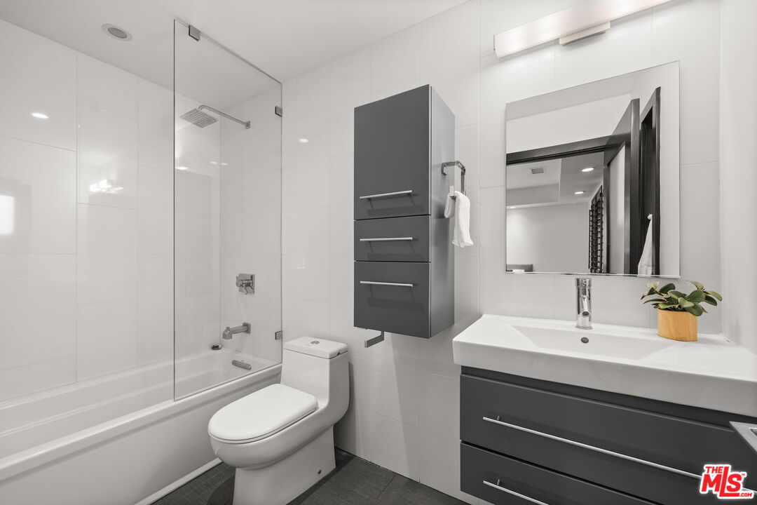 MLS #25562301 image #38