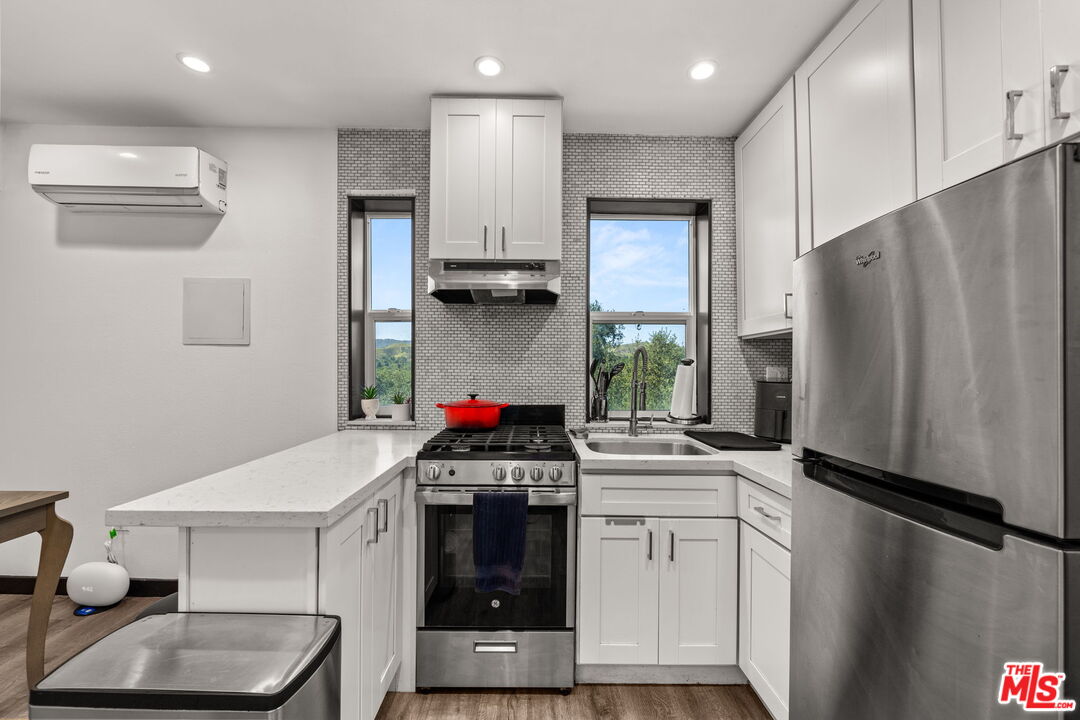 MLS #25562301 image #44