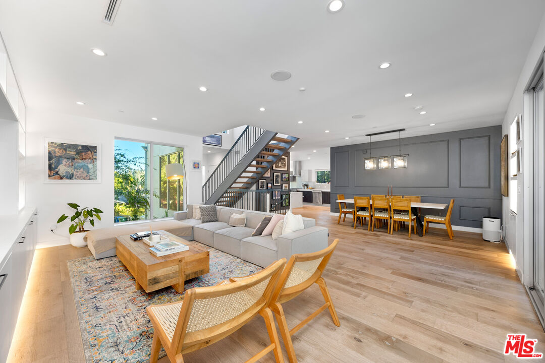 MLS #25562445 image #1