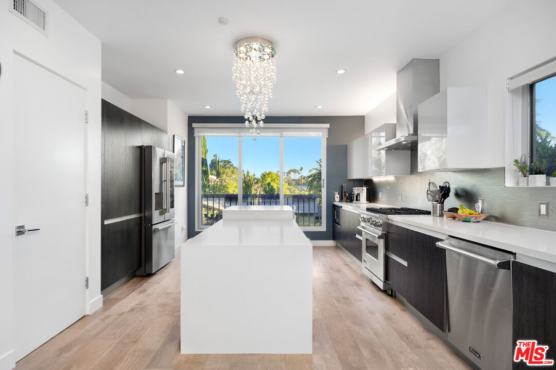 MLS #25562445 image #3