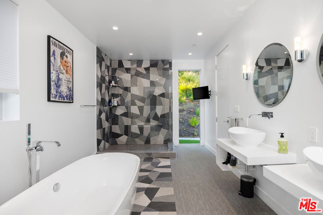 MLS #25562445 image #8