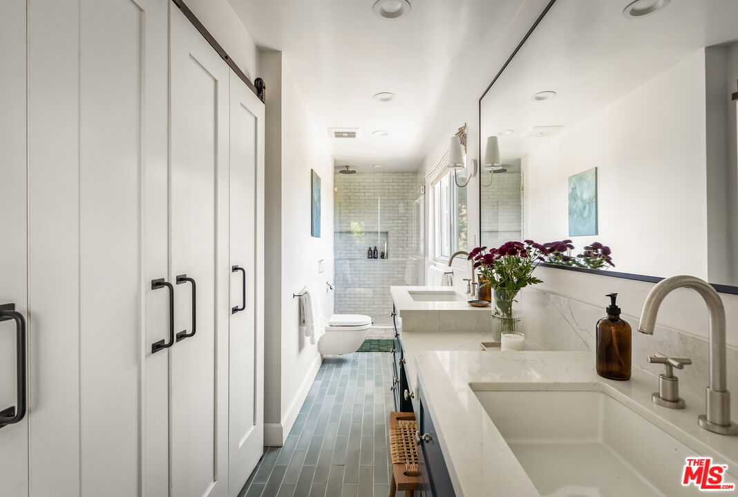 MLS #25562665 image #21