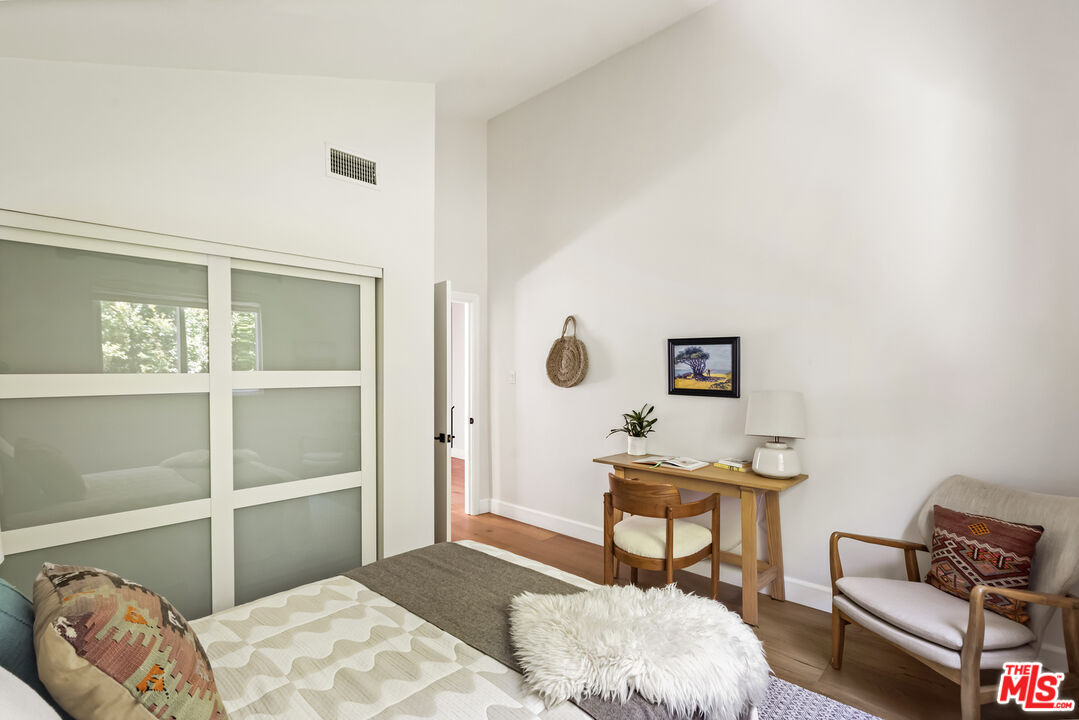 MLS #25562665 image #25