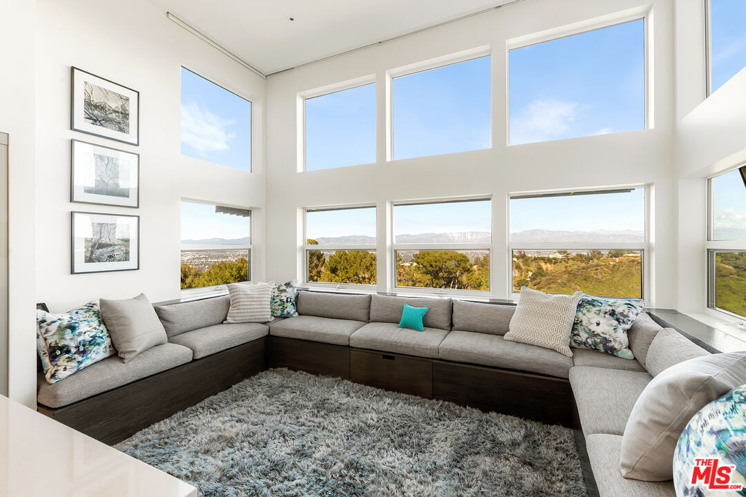 MLS #25562853 image #33