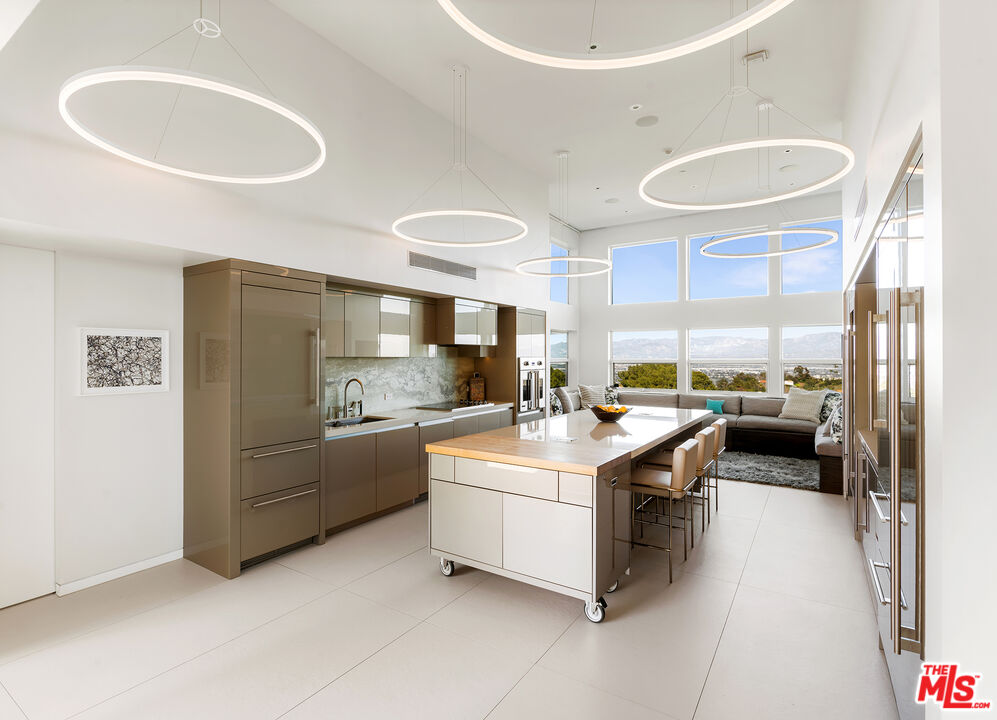 MLS #25562855 image #32