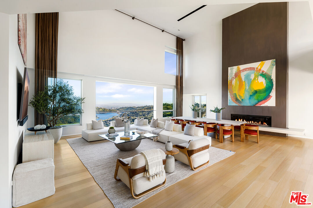 MLS #25562855 image #3