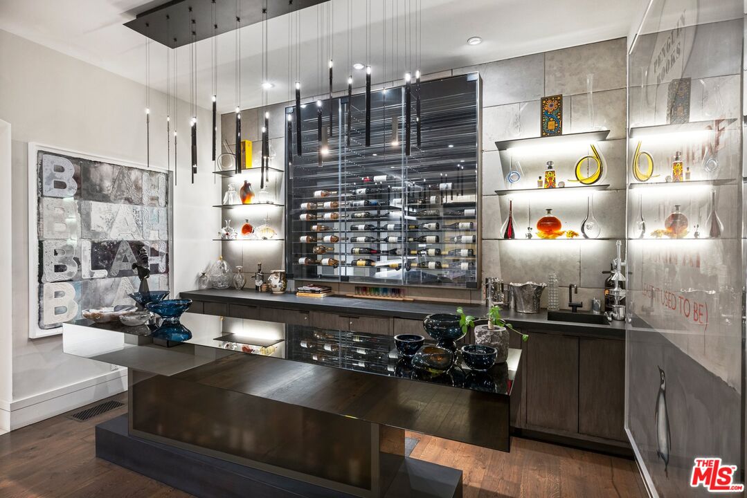 MLS #25562957 image #10