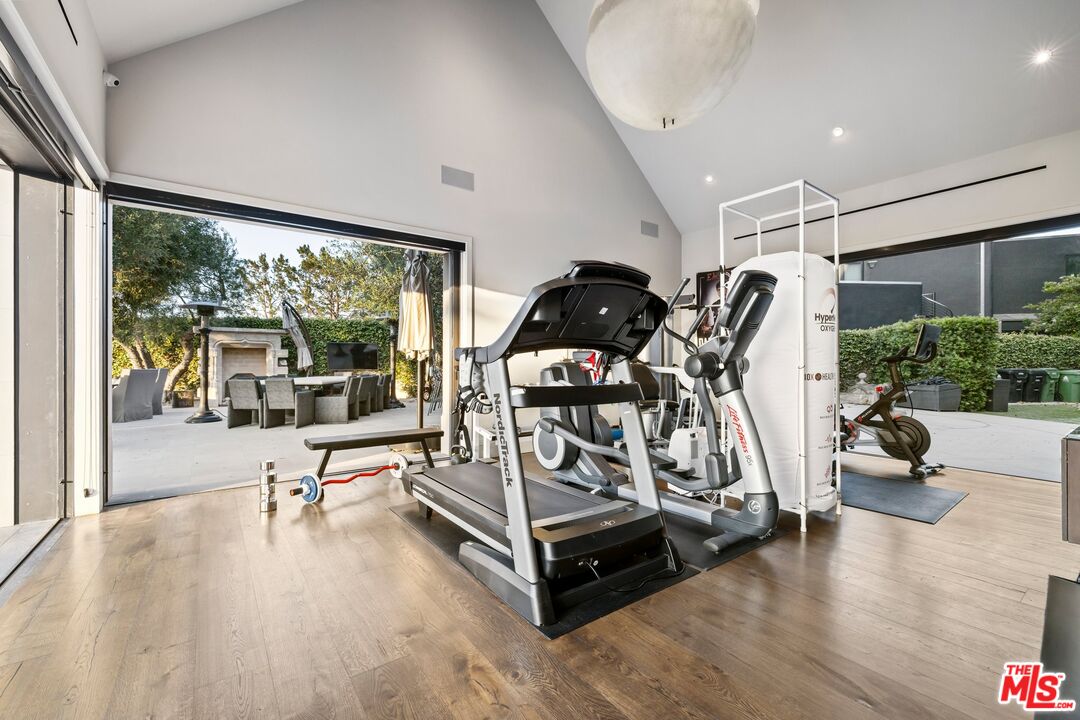 MLS #25562957 image #17