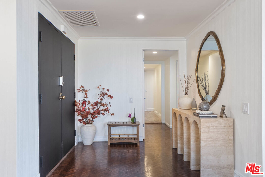 MLS #25562973 image #2