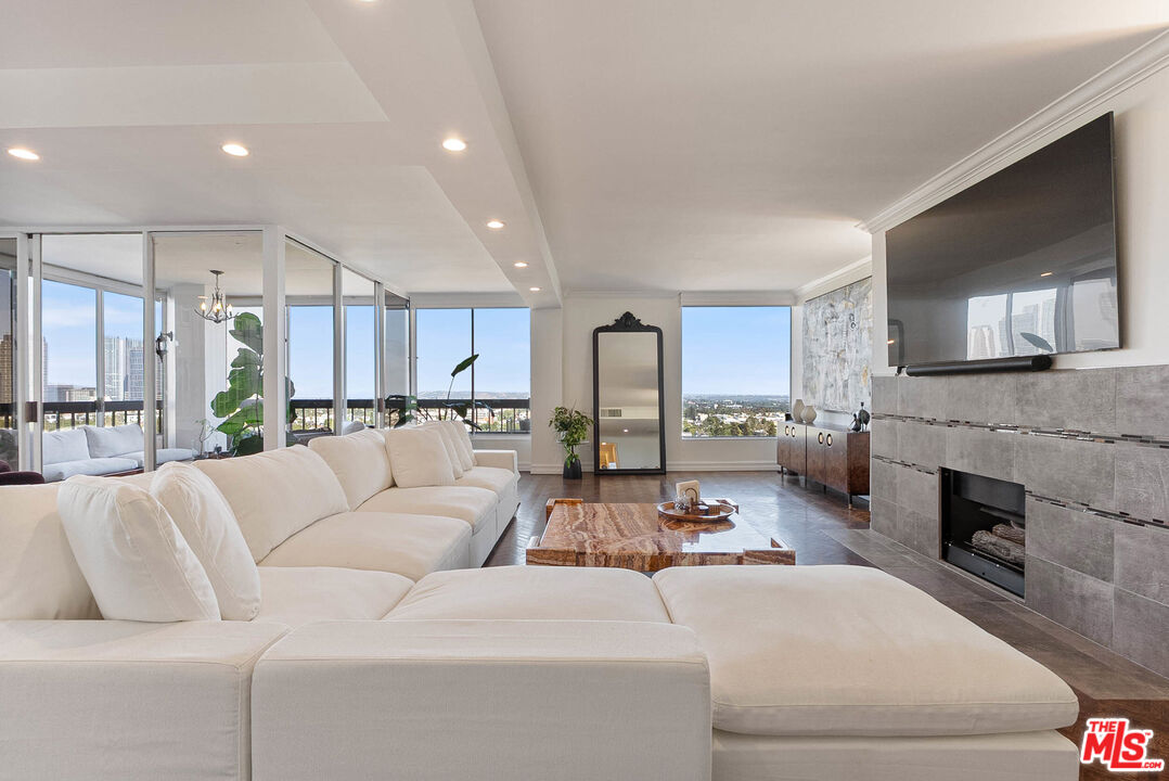 MLS #25562973 image #4