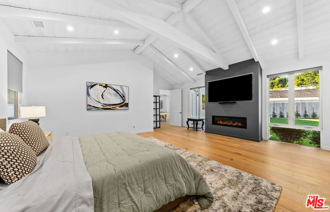 MLS #25563815 image #18