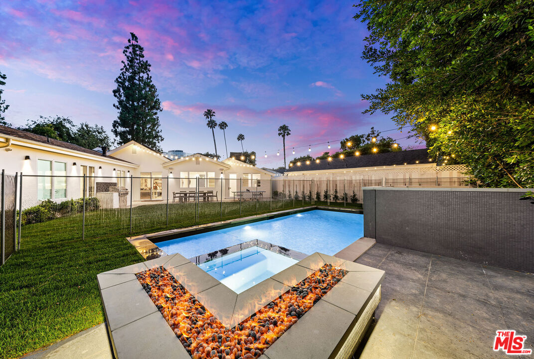 MLS #25563815 image #0