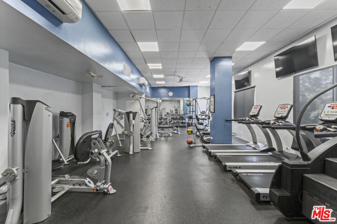 MLS #25563885 image #24