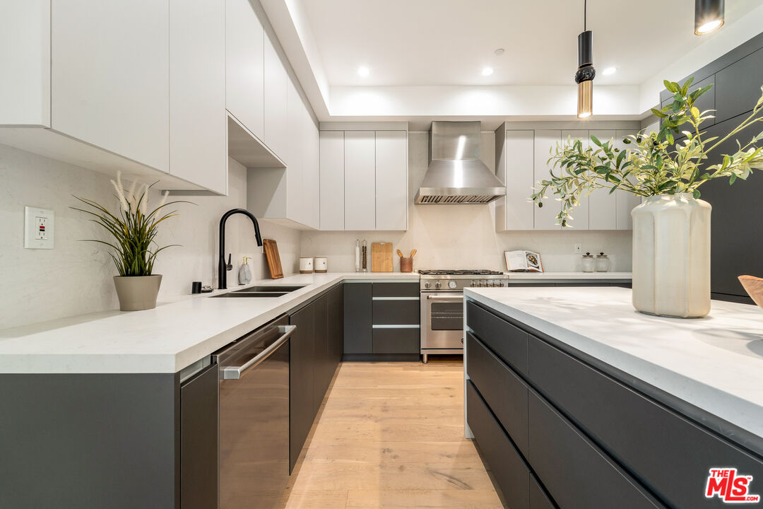 MLS #25563891 image #10