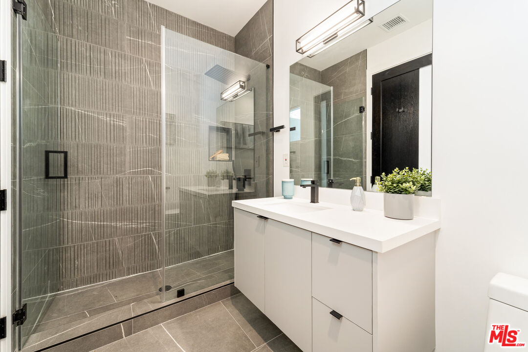 MLS #25563891 image #23