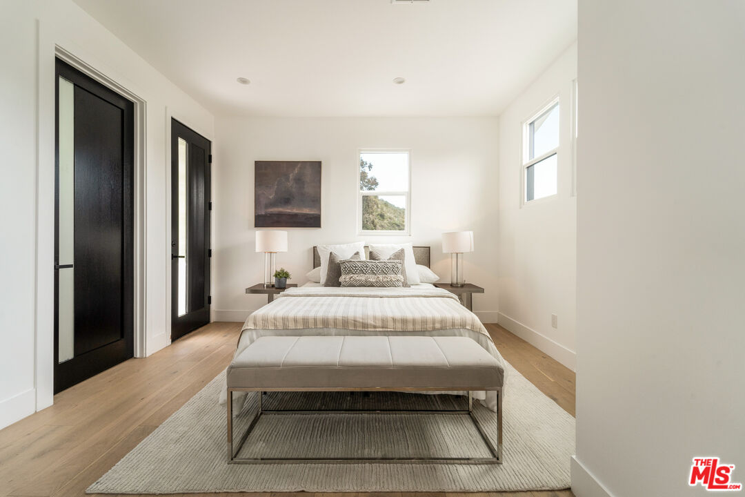 MLS #25563891 image #24