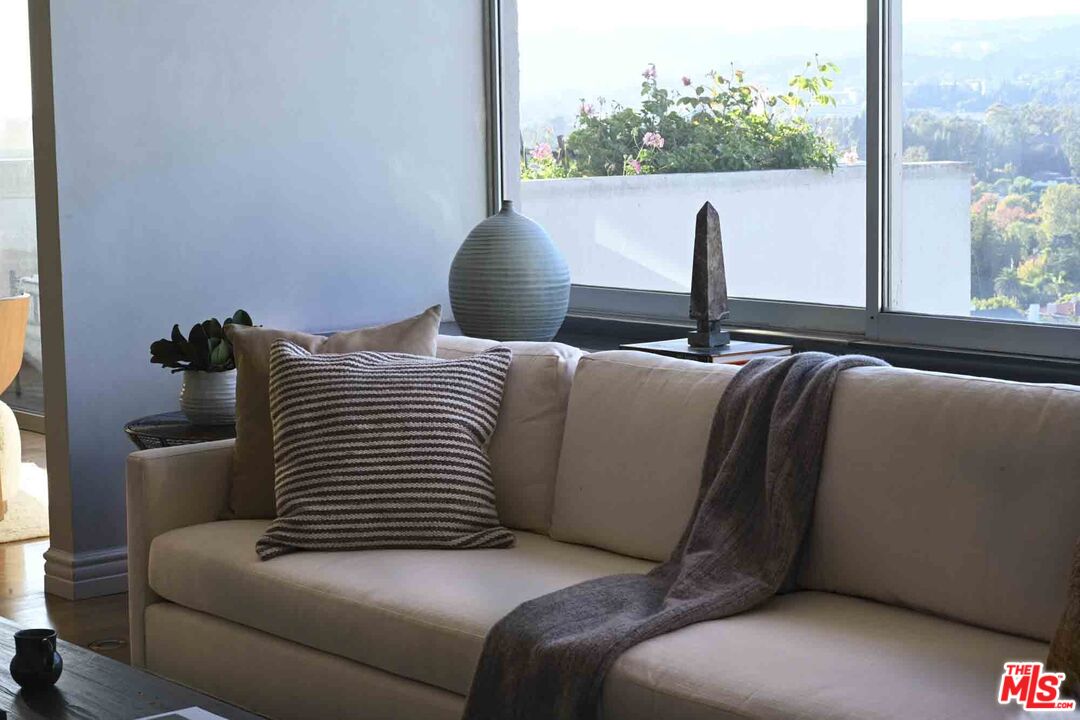 MLS #25564229 image #10