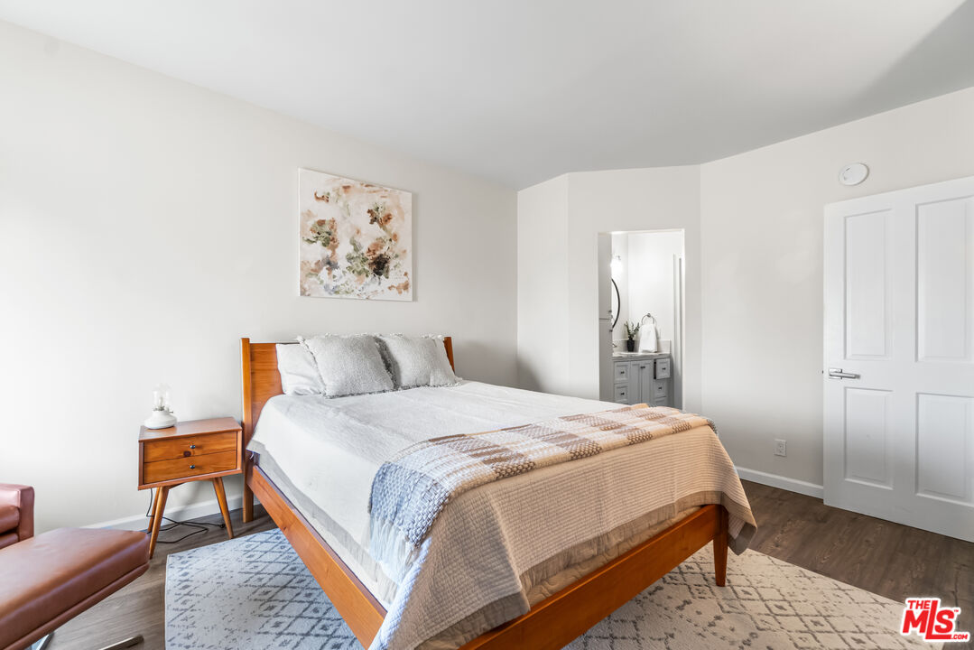 MLS #25564579 image #24