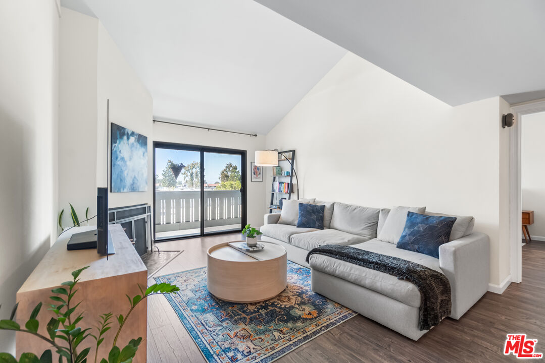 MLS #25564579 image #8