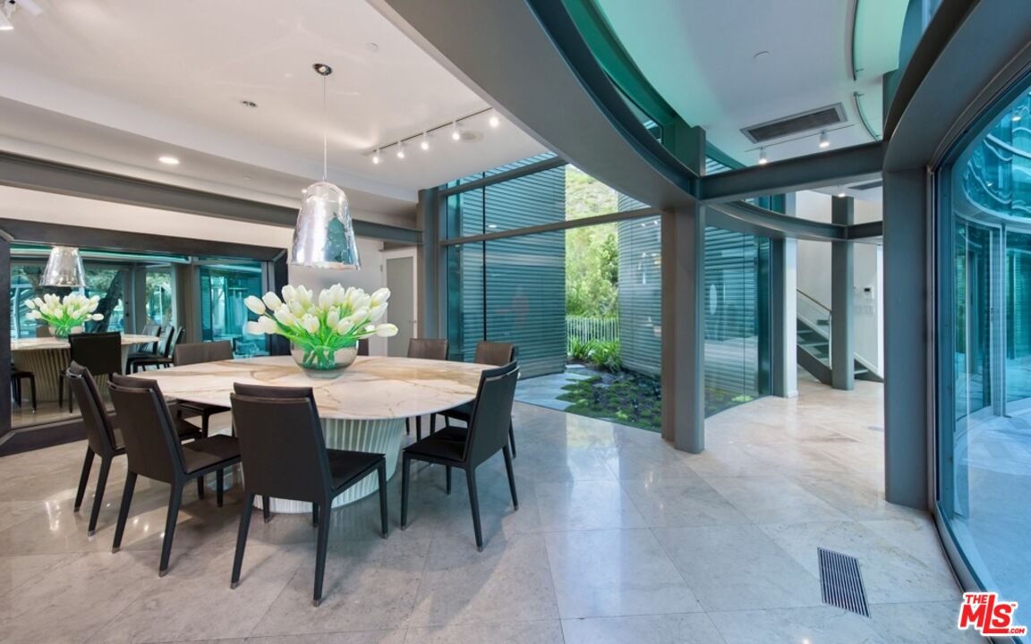 MLS #25564593 image #17