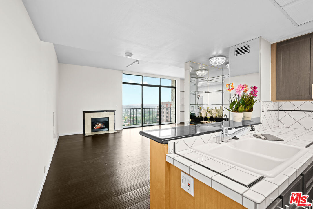 MLS #25565117 image #18