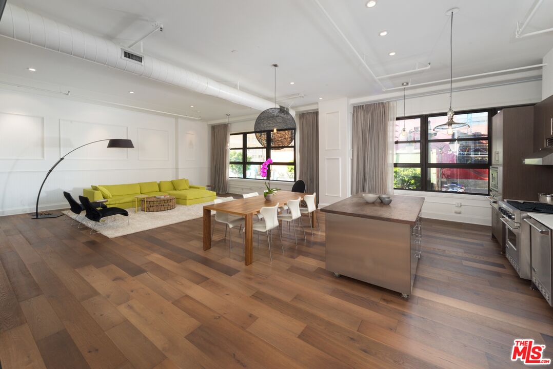 MLS #25565407 image #1