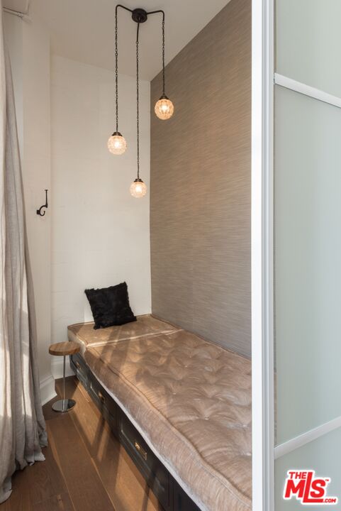 MLS #25565407 image #23