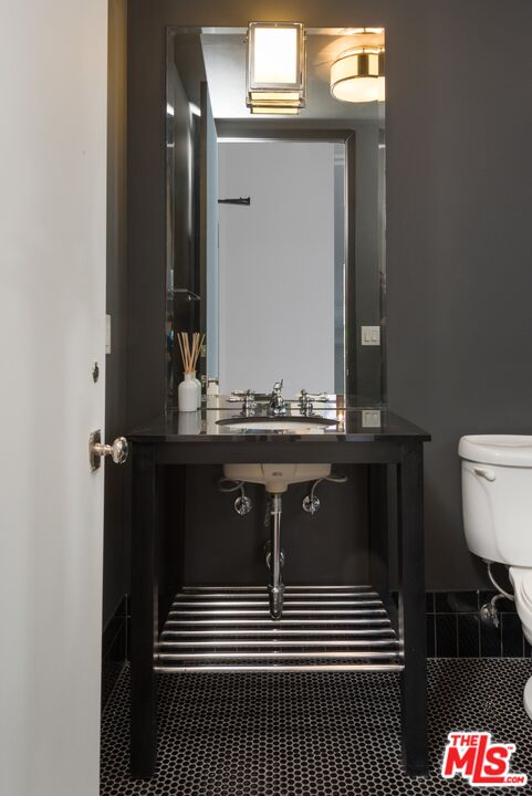 MLS #25565407 image #24