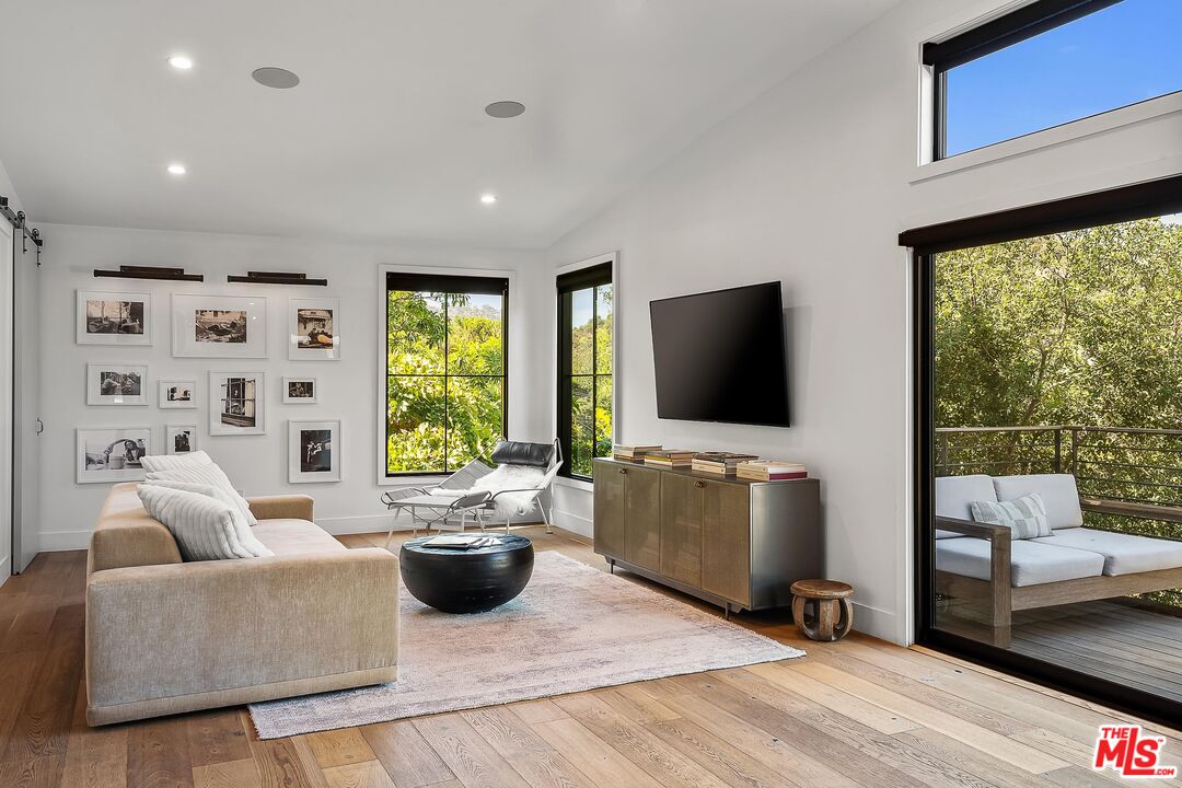 MLS #25565461 image #9