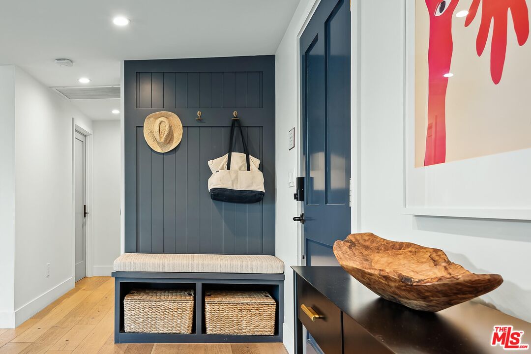 MLS #25565461 image #16