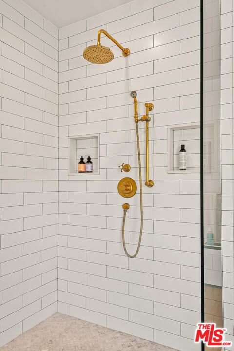 MLS #25565461 image #23