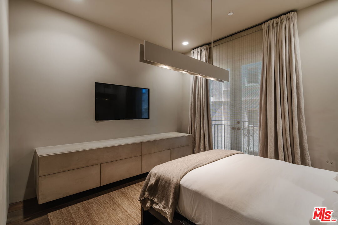 MLS #25565611 image #14