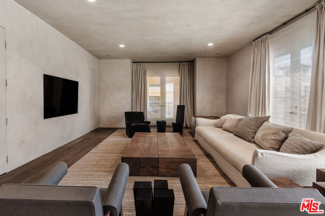 MLS #25565611 image #18