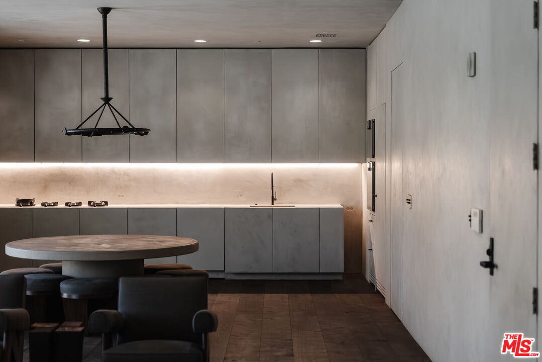 MLS #25565611 image #19