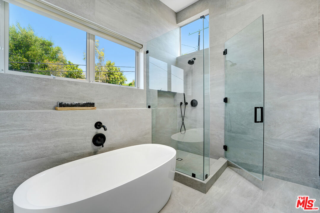 MLS #25565739 image #17