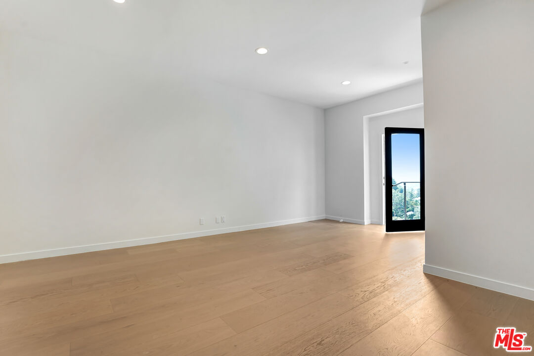 MLS #25565739 image #30