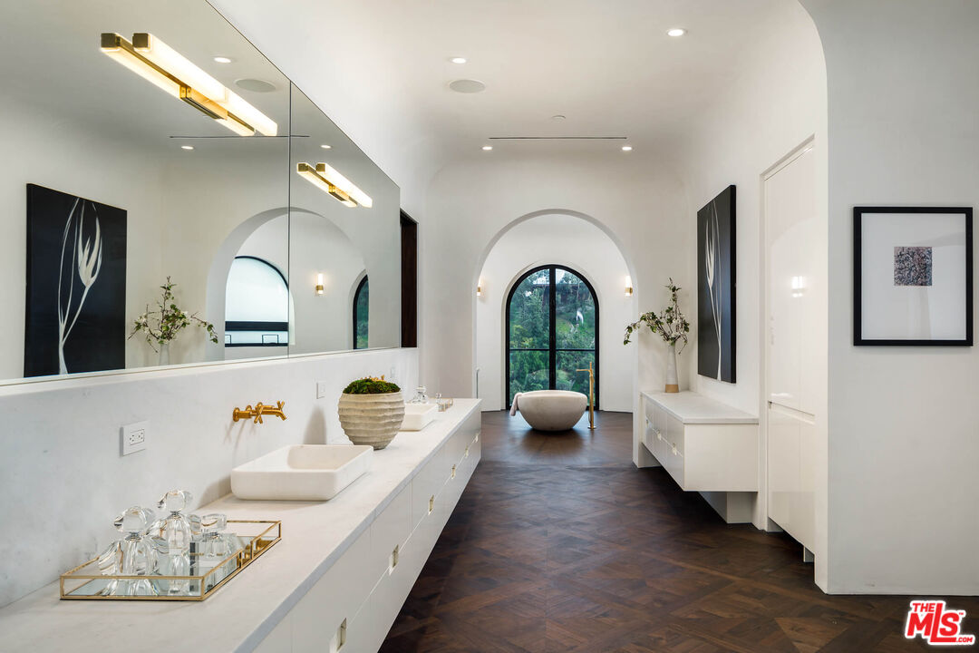 MLS #25565741 image #10