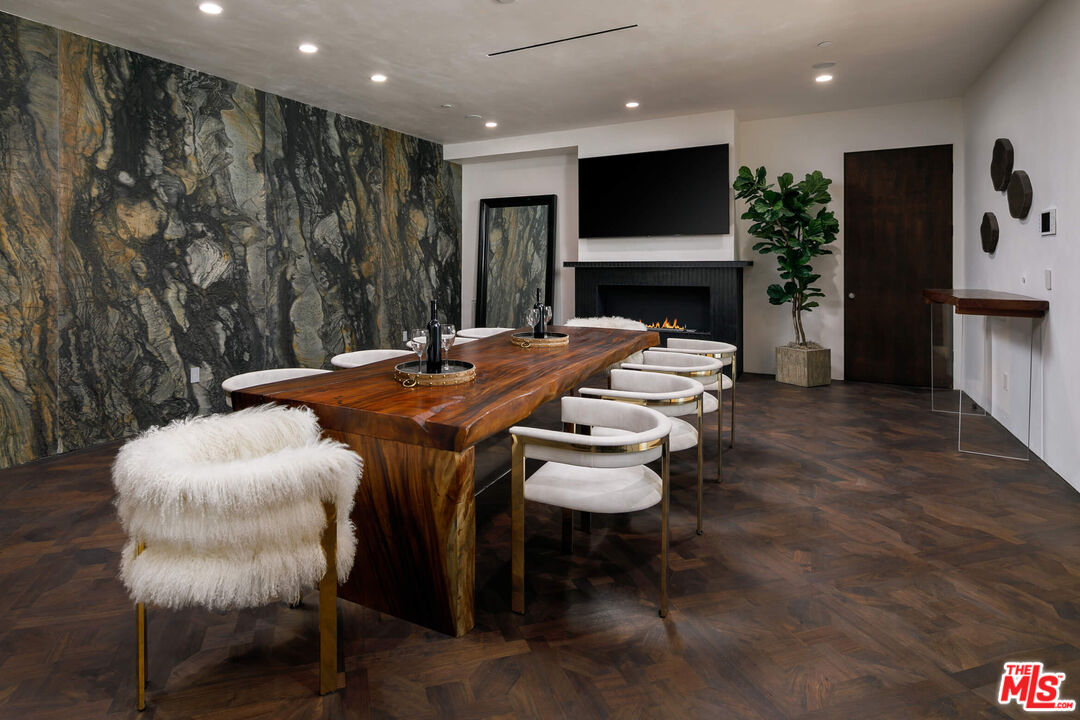 MLS #25565741 image #12