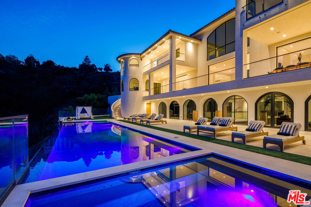 MLS #25565741 image #17