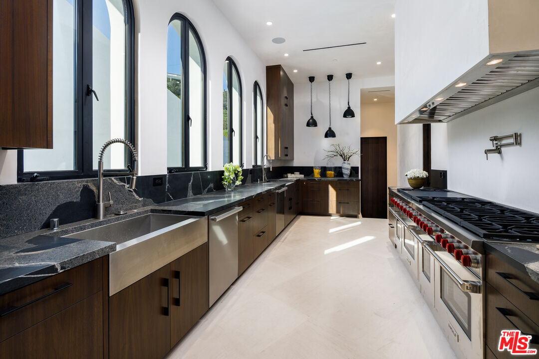 MLS #25565741 image #8