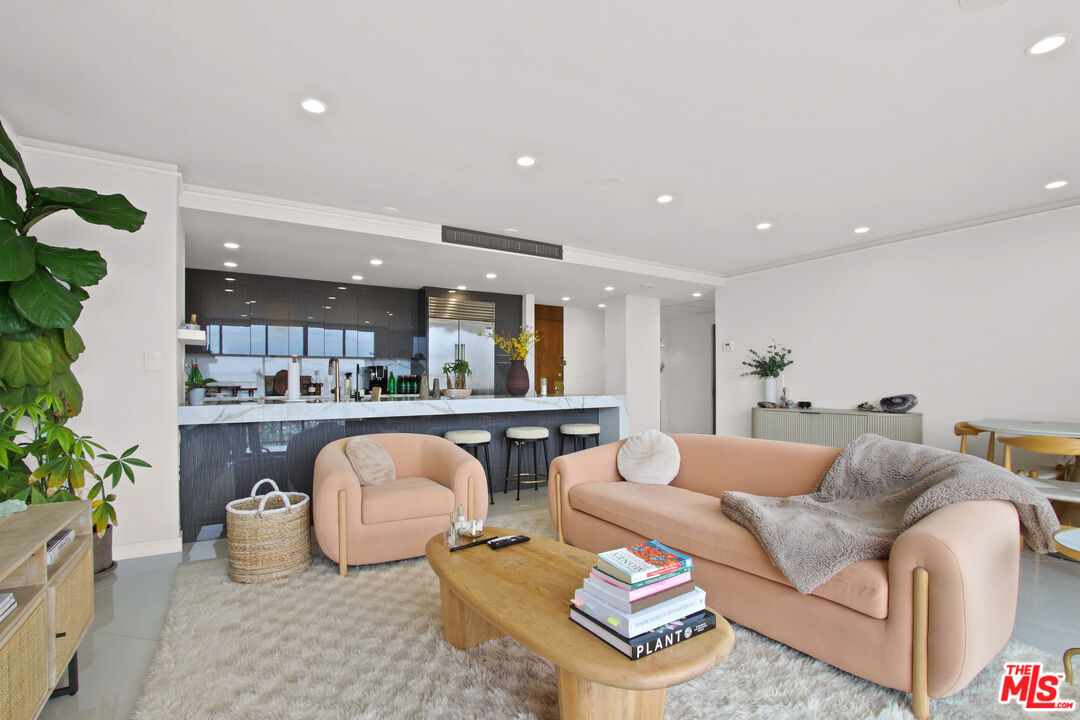 MLS #25565819 image #1