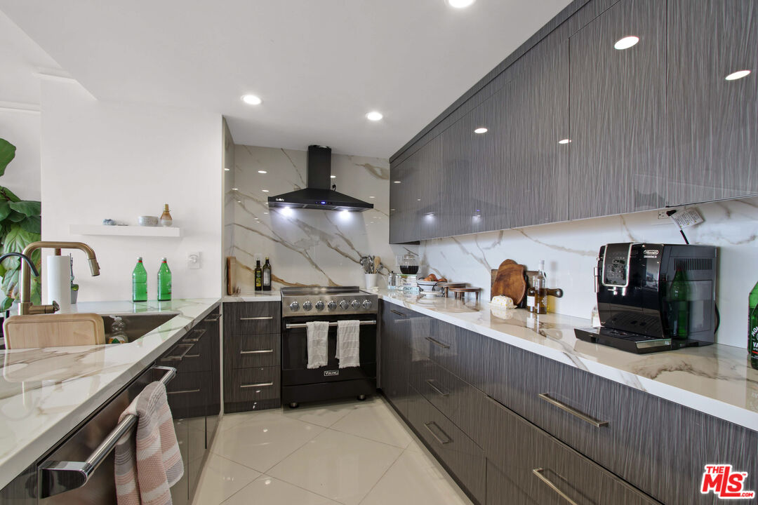 MLS #25565819 image #3