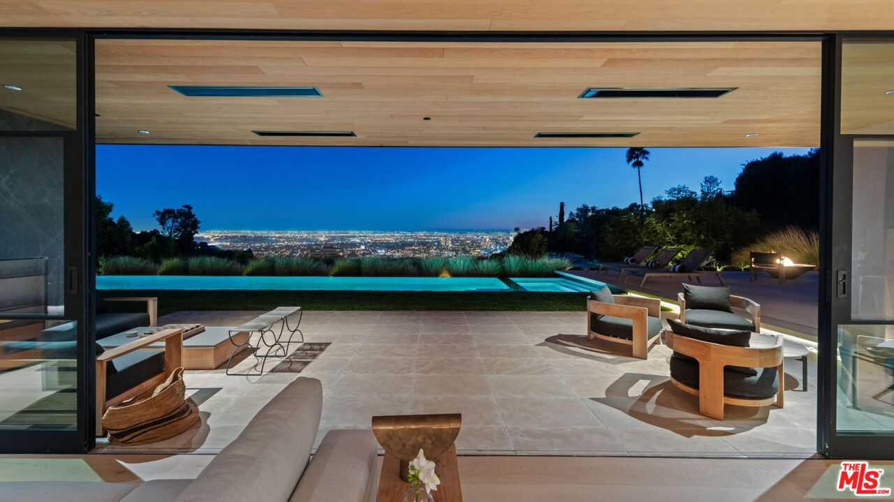 MLS #25566133 image #2