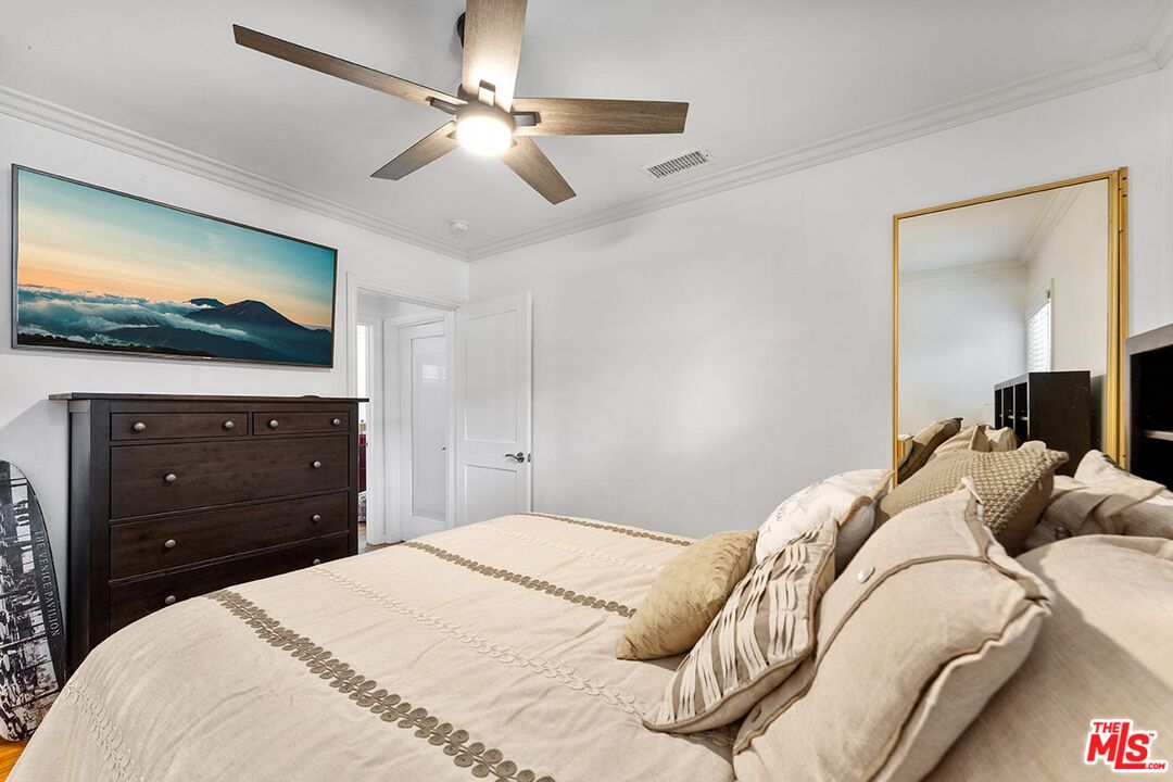 MLS #25566191 image #24