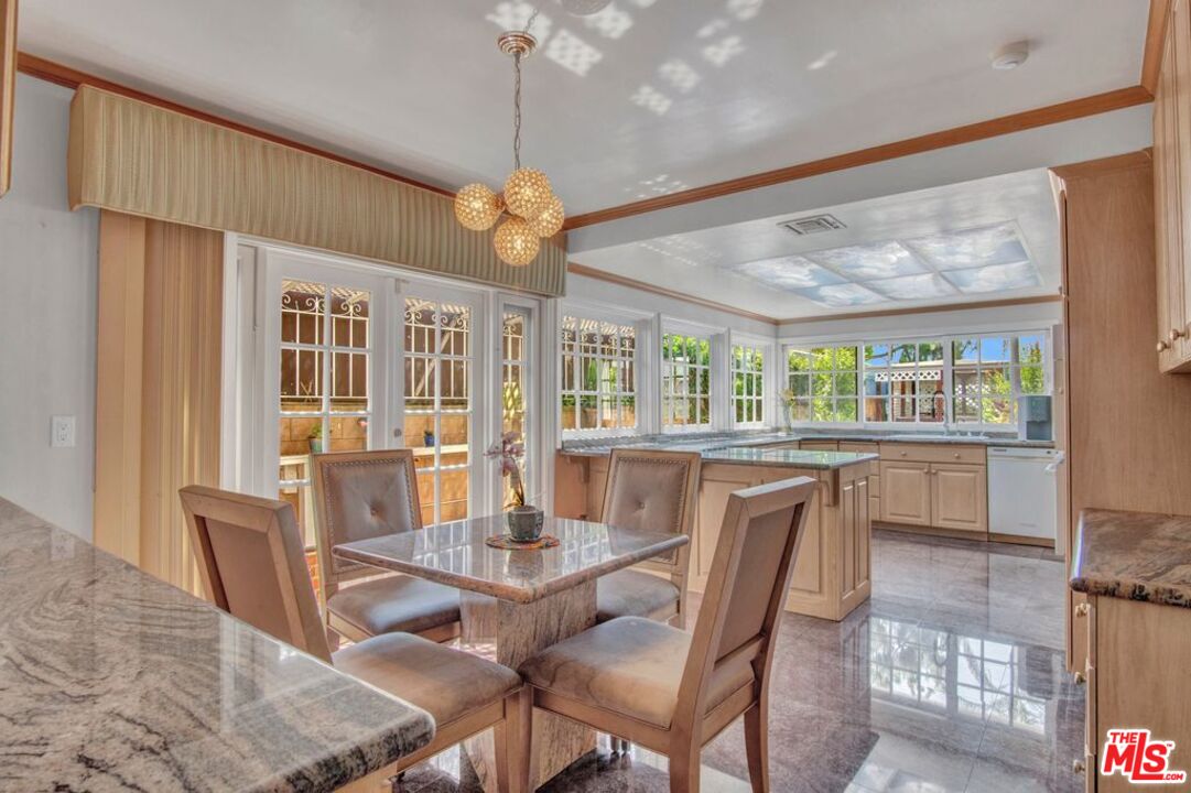 MLS #25566437 image #14