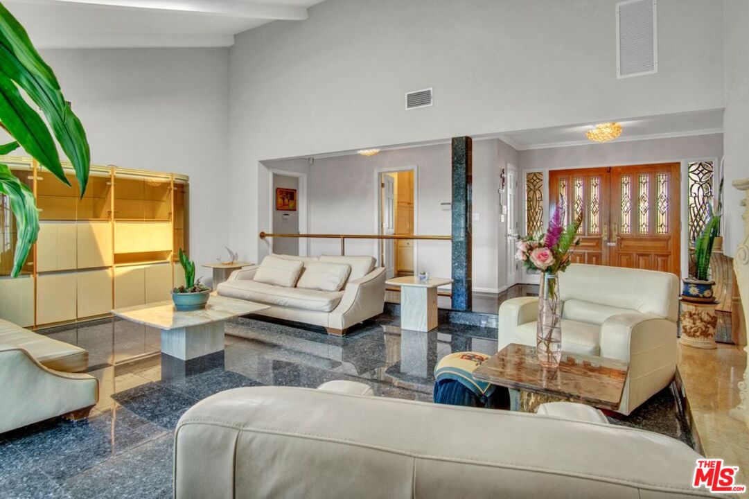 MLS #25566437 image #6